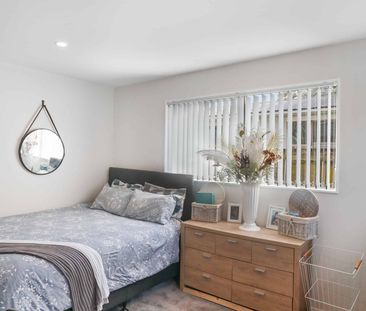 Modern Manurewa Living! - Photo 3