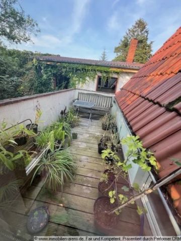 sep. 2,5 Zimmer - Dachgeschosswohnung mit Balkon in Westerstede, Nähe Ammerlandklinik - Photo 3