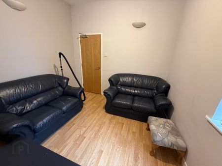 Westminster Street, Room 2, All Bills Included, Belfast, BT7 1LA - Photo 3
