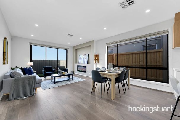 As New Beautiful Family Home! - Photo 1