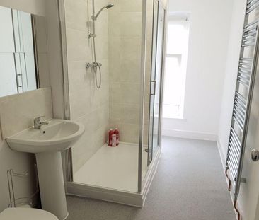 4 bedroom terraced house to rent - Photo 3