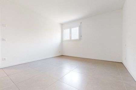 Ampio 3.5 locali a Cresciano - Photo 4