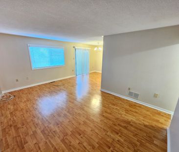 For Lease - 133 Creditstone Road, Brampton, Ontario - Photo 2