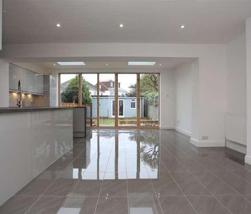 Lullington Avenue, Hove, BN3 - Photo 5