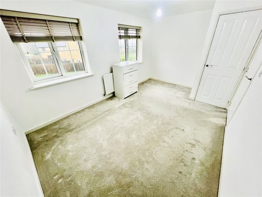 3 bedroom house to rent Beck Bridge Lane, Allerton, Bradford, West Yorkshire, BD15 - Photo 1