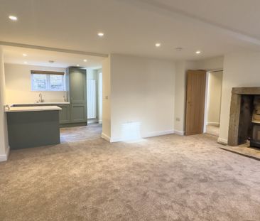 3 bedroom detached house to rent - Photo 2