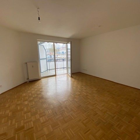 Charmante Wohnung mit Aufzug und Balkon - wird von uns renoviert. - Foto 1