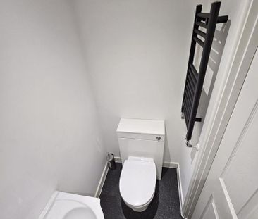 1 bedroom in a house share to rent - Photo 6