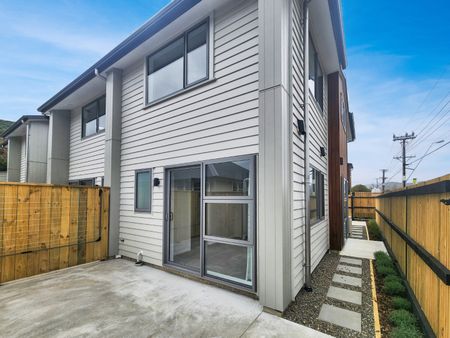 New in Wainui - Photo 3
