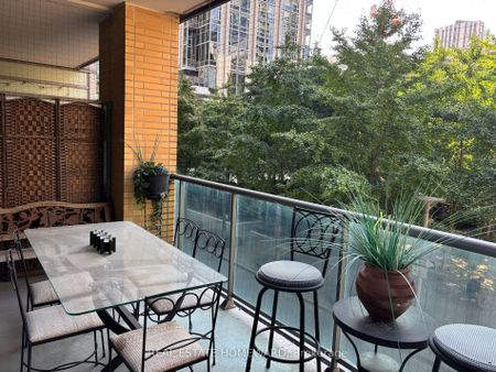 For Lease - 18 Yorkville Avenue Unit# 208, Toronto, Ontario - Photo 5