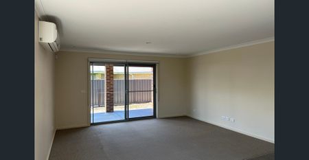 21 Casina Court, Epsom, Vic 3551 - Photo 3