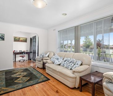 COMFORTABLE HOME IN A CONVENIENT LOCATION - Photo 1