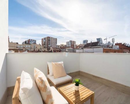 Calle de las Magnolias, Madrid, Community of Madrid 28029 - Photo 5