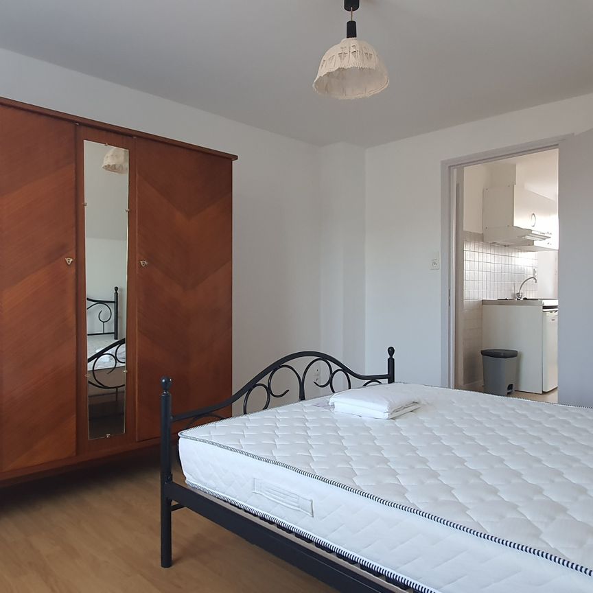 Location Appartement 2 pièces 25m² ST CHELY D APCHER 48200 - Photo 1