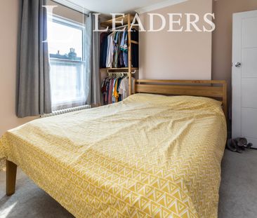 3 bedroom house to rent Theobald Road, CR0 - Photo 6