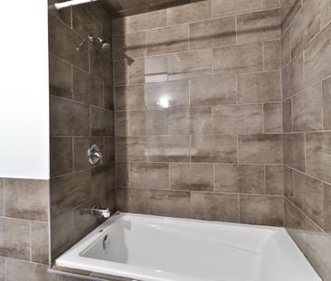 For Lease - 489 Fergo Avenue Unit# Upper Unit, Mississauga, Ontario - Photo 2