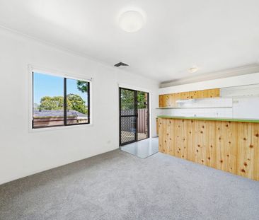 Freshly Updated 3-Bedroom Home in Kings Langley - Photo 5