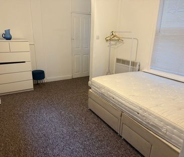 Studio Flat, Carlisle Road, BN3 - Photo 3