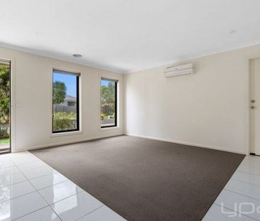 45 Nantha Way, BROOKFIELD - Photo 4