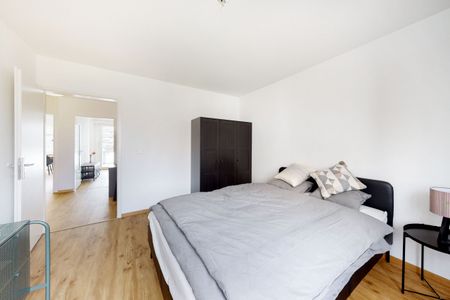 Renovierte Wohnung mit idealen Verkehrsanbindungen - Foto 2