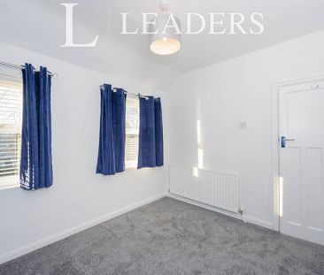 2 bedroom terraced house to rent - Photo 3