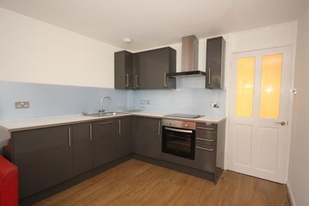 1 bedroom flat to rent - Photo 2