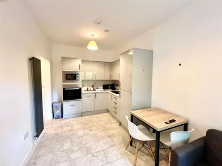 1 bedroom apartment to rent - Photo 3