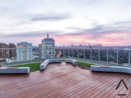 Stunning views from The Capitol in the heart of Bondi Junction - Photo 3