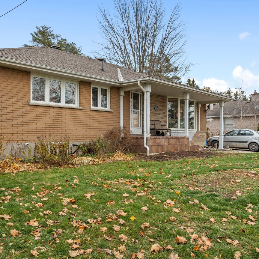 For Lease - 925 Ward Street, Selwyn, Ontario - Photo 1