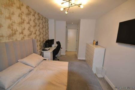 1 bedroom property to rent in Southall - Photo 4