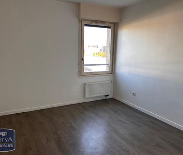 Location Appartement 3 pièces 62m² LA CHAPELLE D ARMENTIERES 59930 - Photo 5