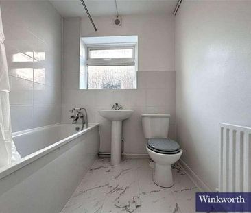 Kenton Lane, Harrow, Middlesex, HA3 - Photo 5