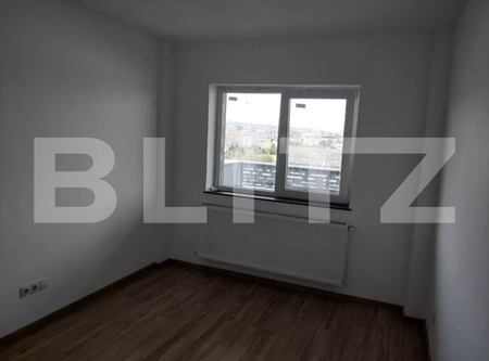 De inchiriat in zona strazii Aurel Vlaicu, apartament de 3 camere, partial mobilat, prima inchiriere - Photo 2