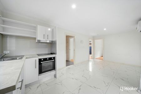 21A Geeves Court, Charnwood ACT, Belconnen - Photo 2