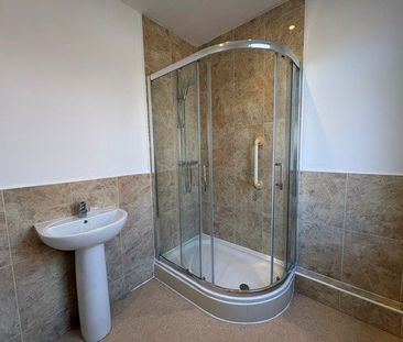 3 bedroom terraced house to rent - Photo 6