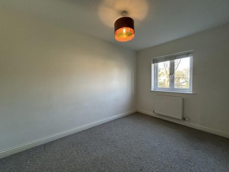 4 bedroom terraced house to rent - Photo 4