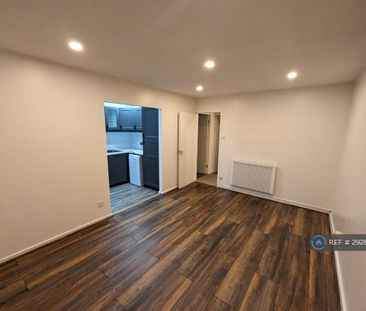 1 bedroom maisonette to rent - Photo 1
