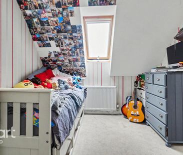 3 bedroom end of terrace house to rent - Photo 2