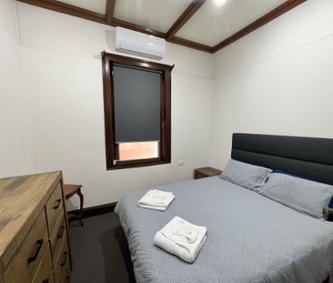 Furnished 3 Bed Apartment - Photo 4