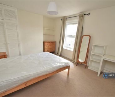 4 bedroom terraced house to rent - Photo 4