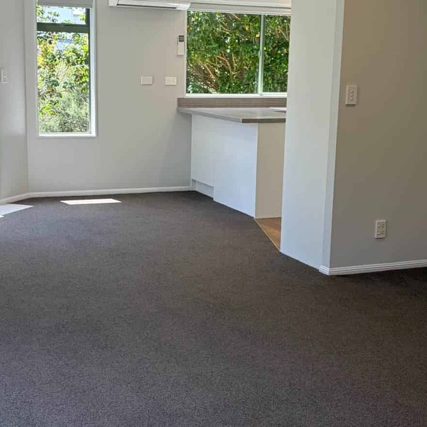 Prime central location in Stanmore Bay. - Photo 1