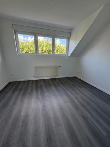 Location Appartement 3 pièces 62m² COUDEKERQUE BRANCHE 59210 - Photo 3