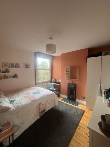 Room in a Shared Flat, Himley Road, SW17 - Photo 4