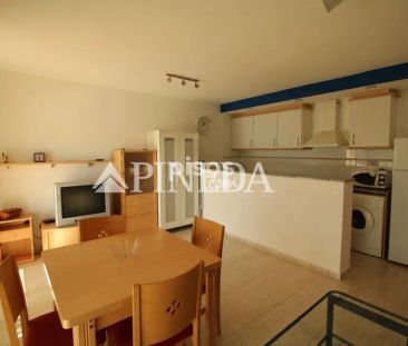 Apartamento en alquiler en Carrer del Riu Turia - Photo 2