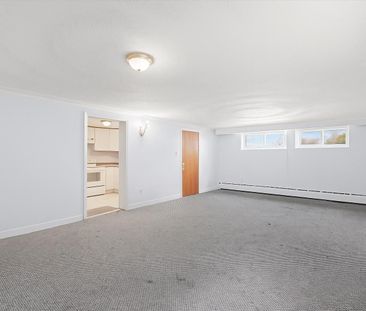 For Lease - 35 Twenty Fourth Street Unit# Lower, Toronto, Ontario - Photo 6