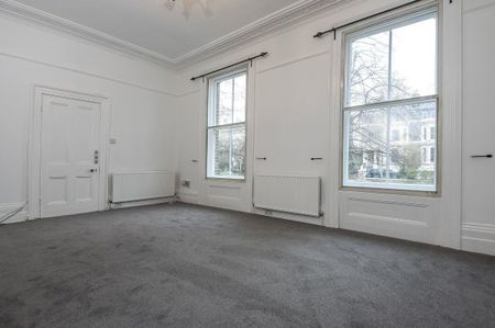 Kidbrooke Park Road, London, SE3 - Photo 2