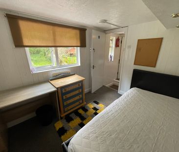 Room in a Shared House, The Avenue, BN2 - Photo 4