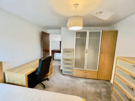 2 bedroom flat to rent - Photo 3