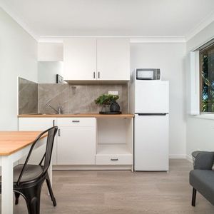 Great location + incl of bills + WiFi - Photo 2