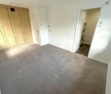 4 bedroom detached house to rent - Photo 5